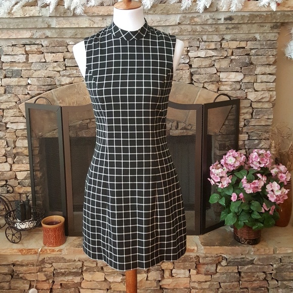 H&M Dresses & Skirts - H&M Checkered Dress /Black with White lines